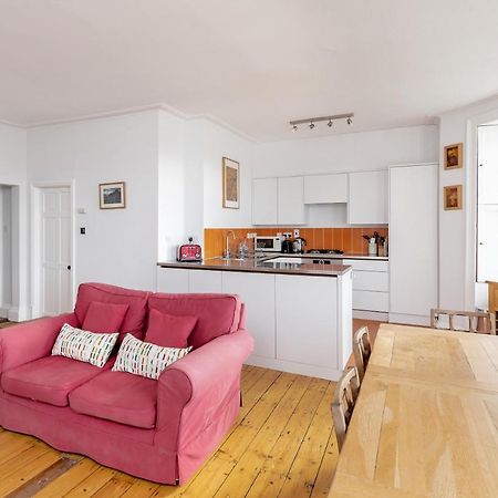 Stunning Georgian Apartment In Central Bath Exterior photo
